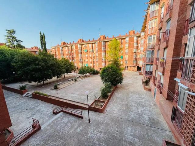 Piso de alquiler en Calle Río Valdeyernos, 19, Santa María de Benquerencia, Toledo Capital
