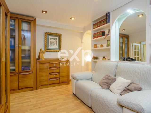 Piso de alquiler en Calle Sabino Álvarez Gendín – Oviedo | 650 €/mes