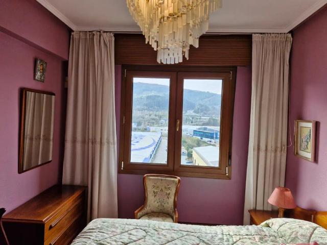 Piso de alquiler en Derio, Bizkaia