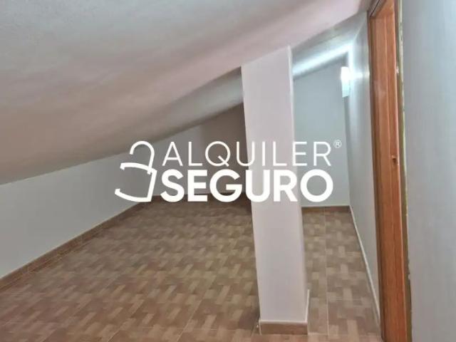 Piso de alquiler en Enrique Capdevila, San Martín de Valdeiglesias, Madrid