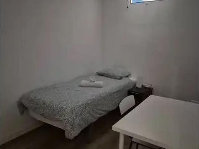Piso de alquiler en Les Oliveres, Santa Coloma de Gramenet
