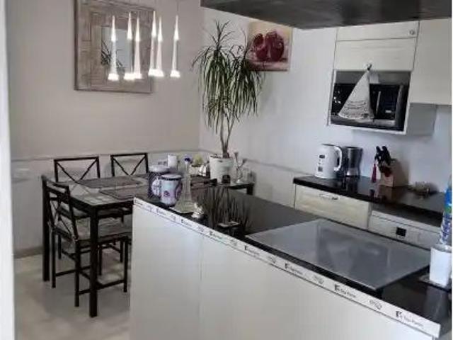 Piso de alquiler en Les Roquetes, Barcelona Capital