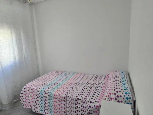 Piso de alquiler en PAU 2 600, Puertollano