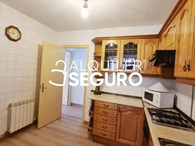Piso de alquiler en San Andres, Casco Antiguo, Majadahonda