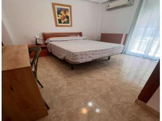 PISO DE ALQUILER ESTUDIANTIL