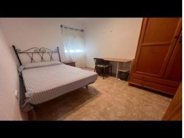 PISO DE ALQUILER ESTUDIANTIL