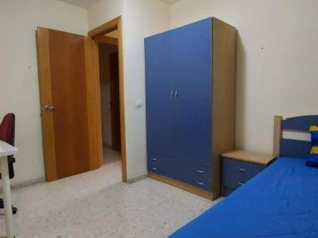 PISO DE ALQUILER PARA ESTUDIANTES EN ZONA HIPERCOR