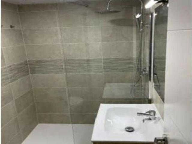 PISO DE ALQUILER TEMPORAL EN ZONA CENTRO