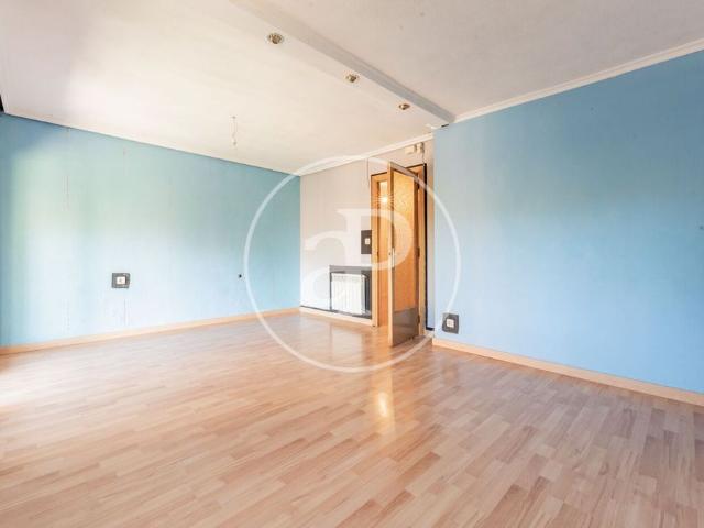 Piso de alto standing de 105 m2 en venta en Ciudad Lineal, España