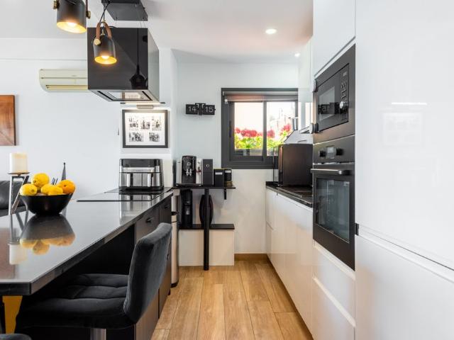 Piso de alto standing de 105 m2 en venta en Fuengirola, España