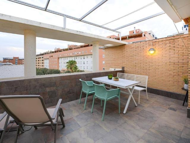 Piso de alto standing de 105 m2 en venta en Sevilla, Andalucía