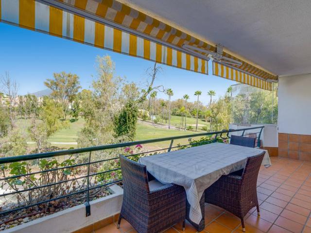 Piso de alto standing de 106 m2 en venta en San Pedro de Alcántara, España