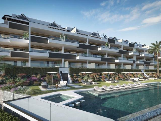 Piso de alto standing de 107 m2 en venta en Avenida Rocas Blancas, Benalmádena, Provincia de Málaga, Andalucía