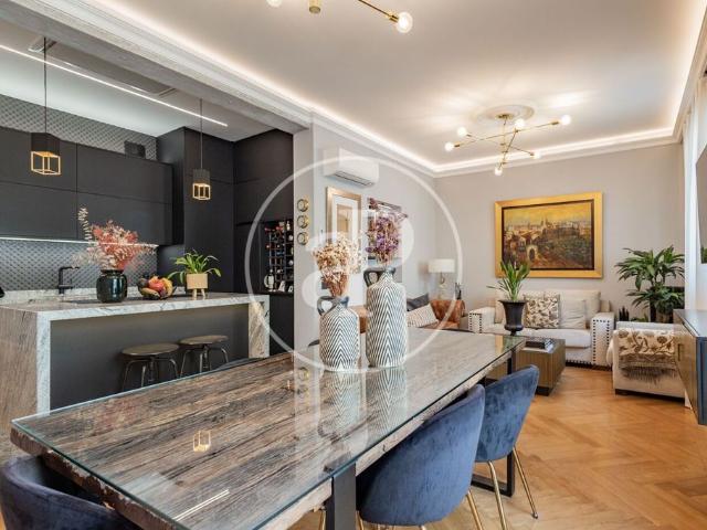 Piso de alto standing de 108 m2 en venta en Madrid, España