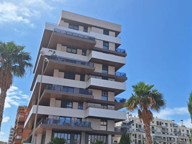 Piso de alto standing de 109 m2 en venta en Alicante, España