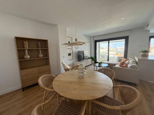 Piso de alto standing de 100 m2 en alquiler en Estepona, Andalucía