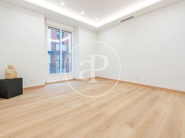 Piso en venta en Calle de Carranza - Balcón