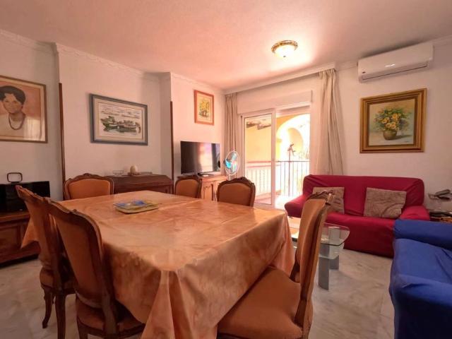 Piso de alto standing de 101 m2 en venta en Fuengirola, Andalucía