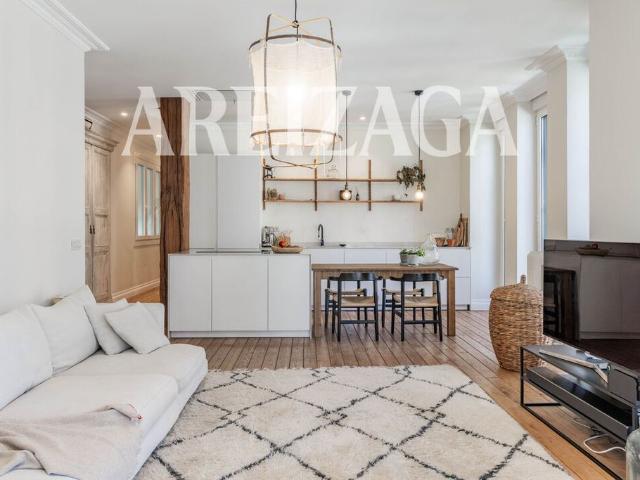 Piso de alto standing de 102 m2 en venta en San Sebastián, España