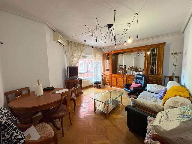 Piso de alto standing de 115 m2 en venta en Madrid, Comunidad de Madrid