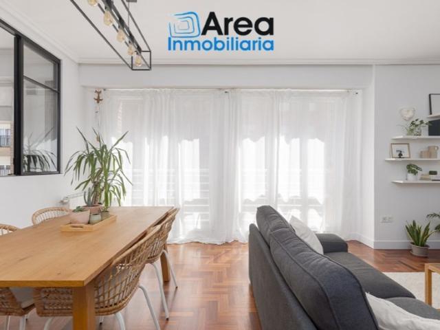 Piso de alto standing de 115 m2 en venta en Amara, San Sebastián, País Vasco