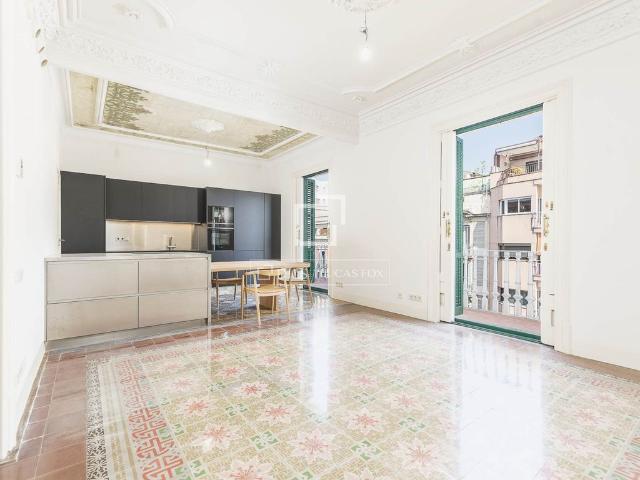 Piso de alto standing de 110 m2 en venta en Eixample Derecha, Barcelona, Cataluña