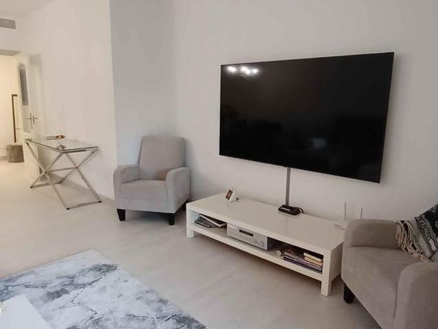 Piso de alto standing de 112 m2 en venta en Estepona, España