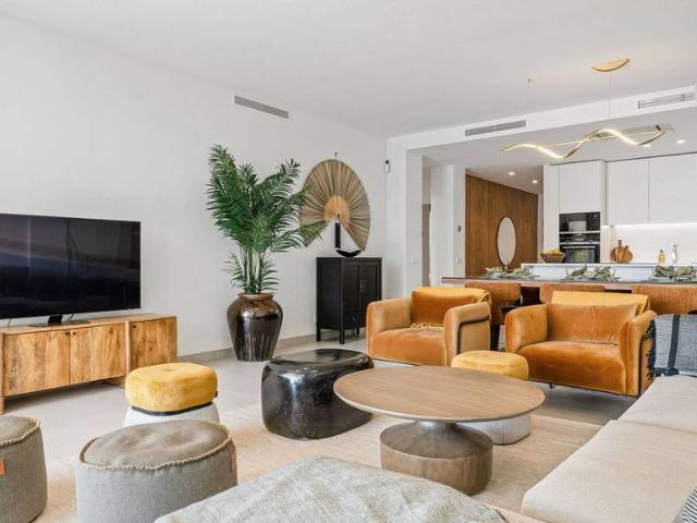 Piso de alto standing de 124 m2 en venta en Marbella, Andalucía