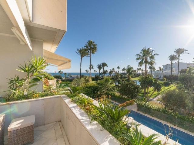 Piso de alto standing de 120 m2 en venta en Marbella, España