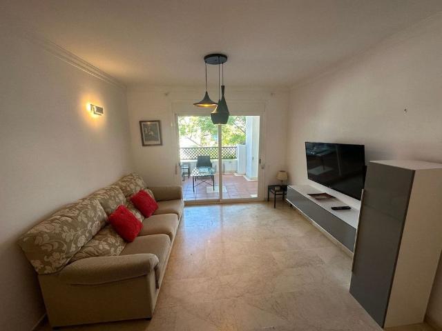 Piso de alto standing de 120 m2 en venta en Marbella, España
