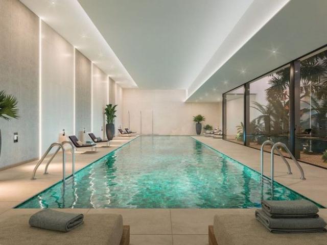 Piso de alto standing de 120 m2 en venta en Marbella, España