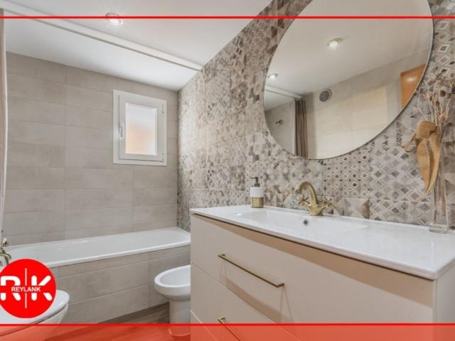 Piso de alto standing de 120 m2 en venta en Coslada, España