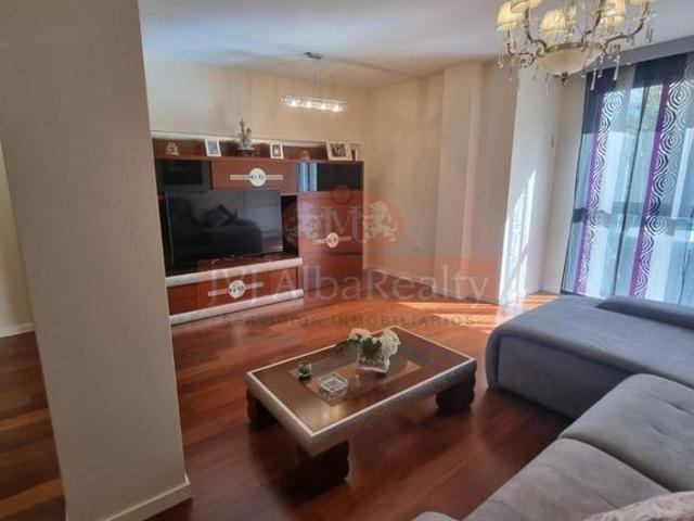 Piso de alto standing de 121 m2 en venta en Albacete, España