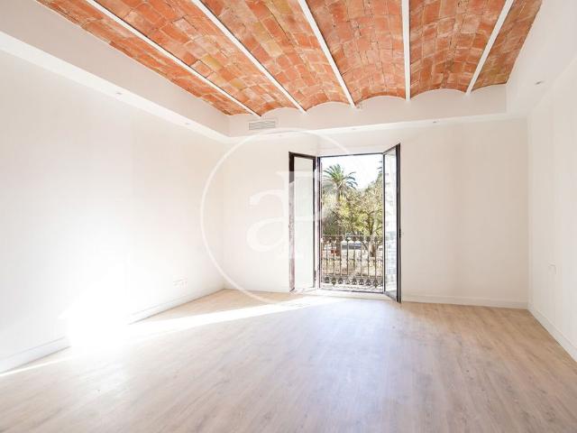 Piso de alto standing de 136 m2 en venta en Barcelona, España