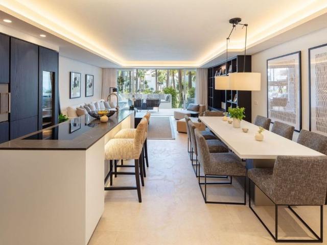 Piso de alto standing de 138 m2 en venta en Marbella, Andalucía