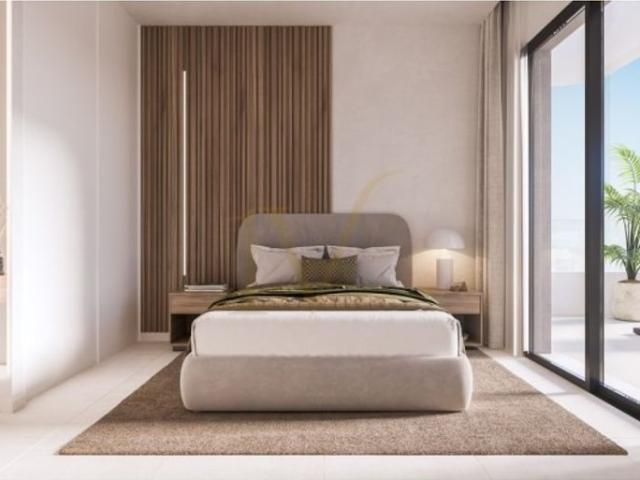 Piso de alto standing de 130 m2 en venta en Estepona, España