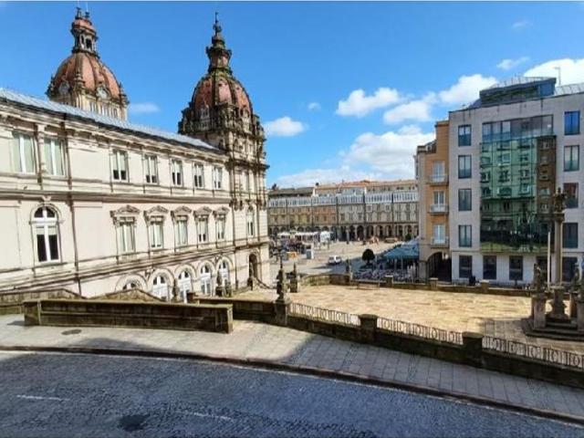 Piso de alto standing de 130 m2 en venta en La Coruña, España