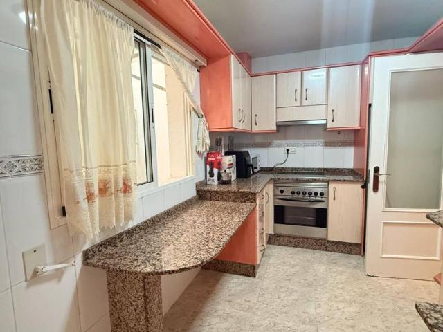 Piso de alto standing de 131 m2 en alquiler en Águilas, Murcia
