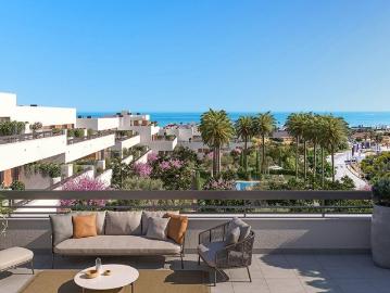 Piso de alto standing de 131 m2 en venta en Estepona, Andalucía