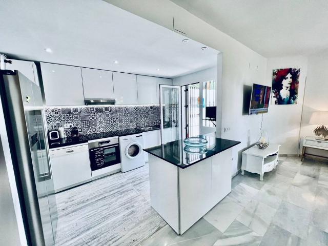 Piso de alto standing de 132 m2 en alquiler en Nueva Andalucia, Andalucía
