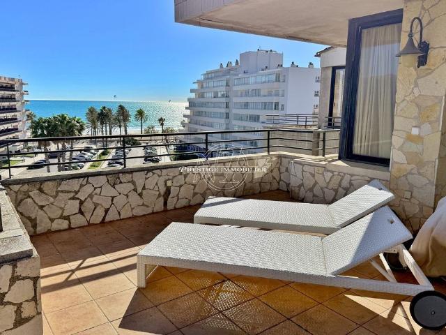 Piso de alto standing de 133 m2 en venta en Rosas, España
