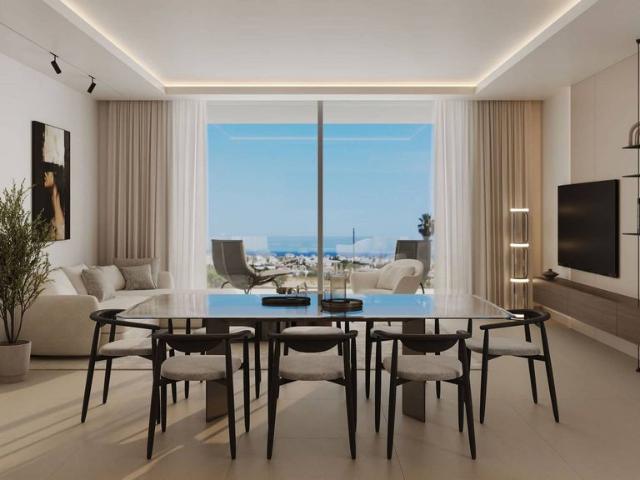 Piso de alto standing de 144 m2 en venta en Marbella, España