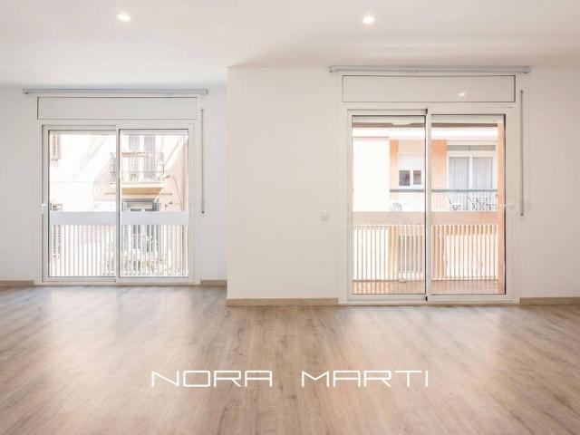 Piso de alto standing de 146 m2 en venta en Barcelona, Cataluña