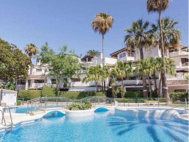 Piso de alto standing de 140 m2 en alquiler en Urbanización Marbella Este, España