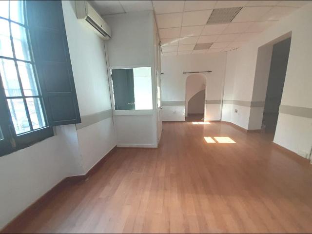 Piso de alto standing de 140 m2 en venta en Sevilla, España