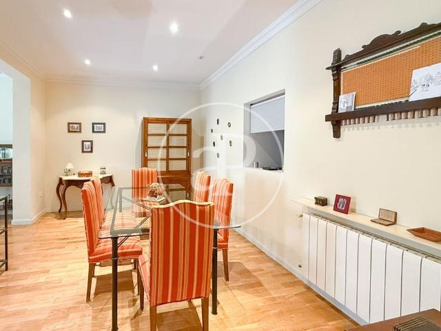 Piso de alto standing de 141 m2 en venta en Madrid, España