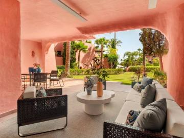 Piso de alto standing de 142 m2 en venta en Estepona, España