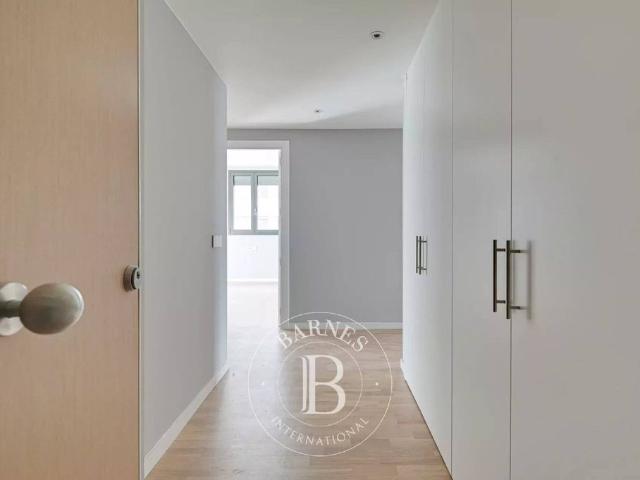 Piso de alto standing de 143 m2 en venta en Badalona, Cataluña