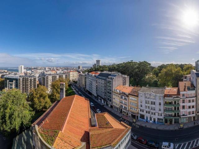 Piso de alto standing de 156 m2 en venta en La Coruña, España