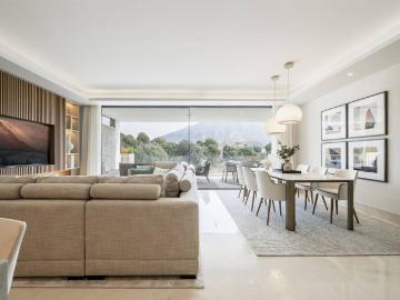 Plaza Juan Romero, Centro de Marbella, Camino de Camoján, Sierra Blanca, Urbanización Lomas de Puente Roman, Málaga, Andalucía, Andalucía